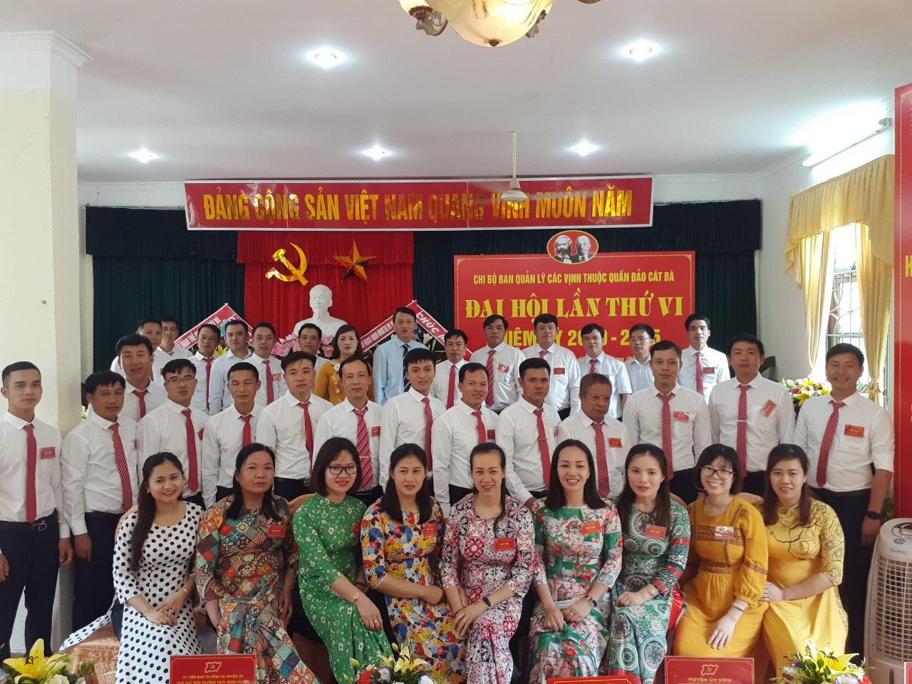 Đại hội chi bộ